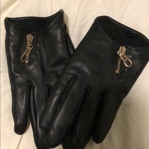 Black Leather Zipper Gloves